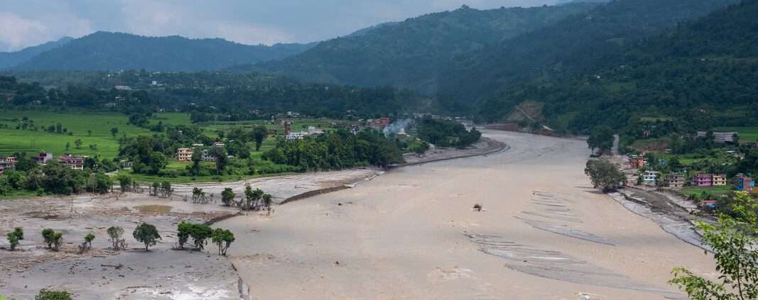 Pueblo anegado en Nepal por las inundaciones