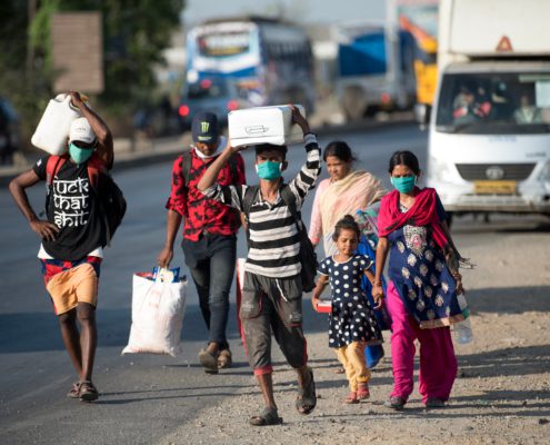 Mumbai/india,-,May,11,,2020:,Migrant,Workers,Walk,On,The